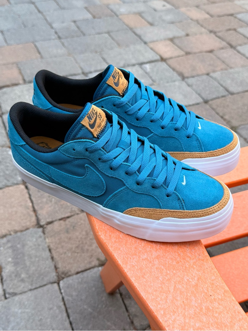 Women's Nike SB Zoom Pogo Plus Green Abyss Skateboard Shoes US Sz 11 DX6915-300